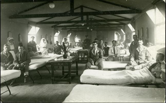 Red Deer Archives, P5426; Soldiers and nurses in a hospital ward during the First World War, between 1914 and 1918