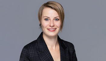 Cassandra Curtis - 350 x 200